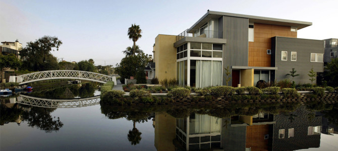 Holiday homes Vs. Timeshares Vs. Fractional Ownership Holiday homes Vs. Timeshares Vs. Fractional Ownership