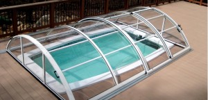 Telescopic swimming pool enclosure